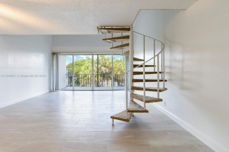 Foto principal - 2940 Forest Hills Blvd