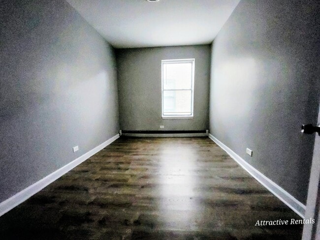 Photo - 5657 W Washington Blvd (Chicago, IL) Apartment