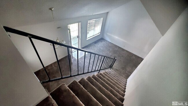 Foto del edificio - 2272 Oppio St