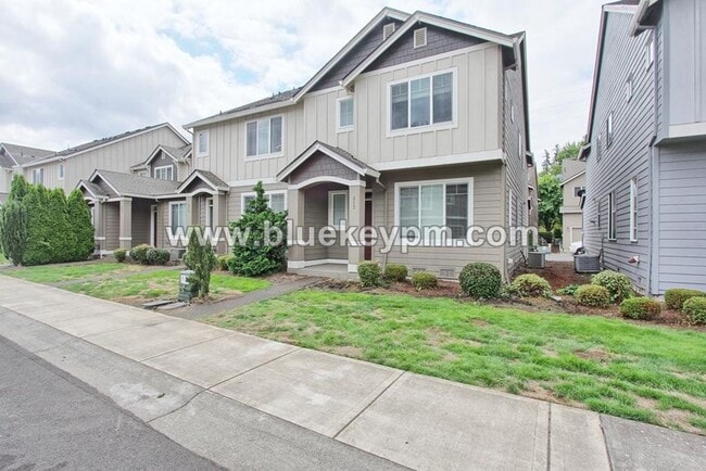 Building Photo - 3 Bed, 2.5 Bath Townhome with Upstairs Office or Tech Room