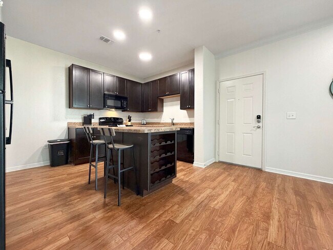 Building Photo - 1740 Bearberry Cir