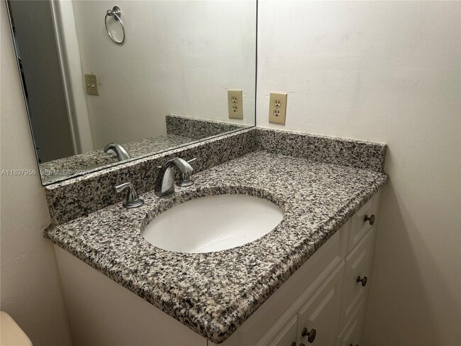 Foto del edificio - 10855 SW 112th Ave