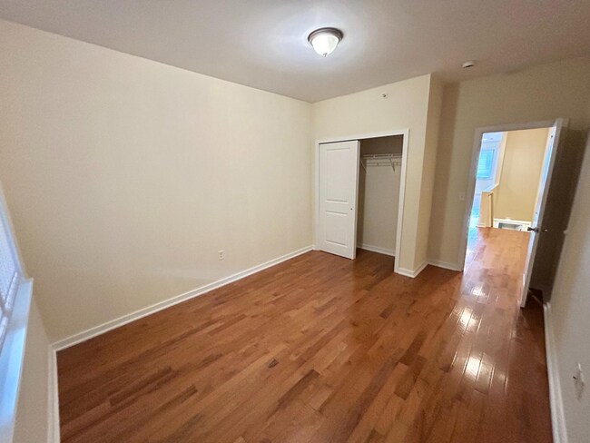 Foto del edificio - 332 N 41st St