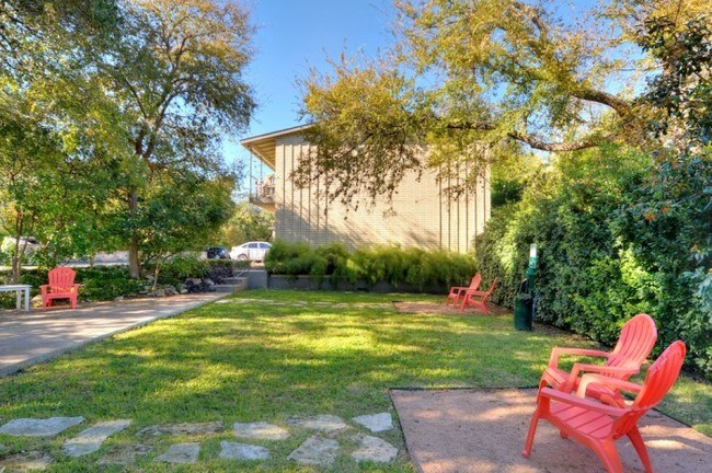 Foto del edificio - Newning Oaks Apartments