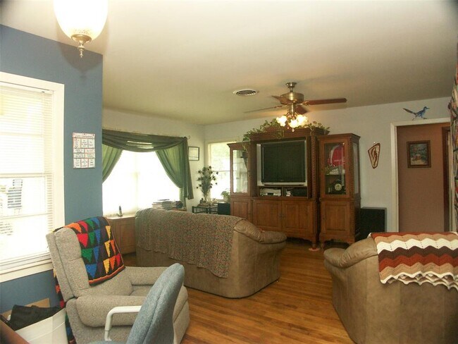 Foto del edificio - 5929 Grape St