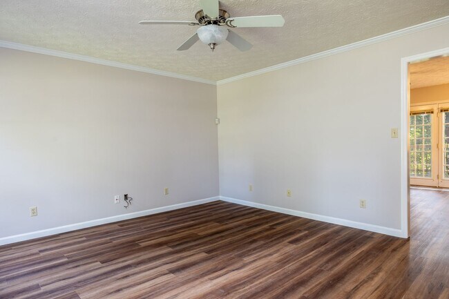 Foto del edificio - Knoxville 37909 - 4 bedroom, 3.5 bath home...