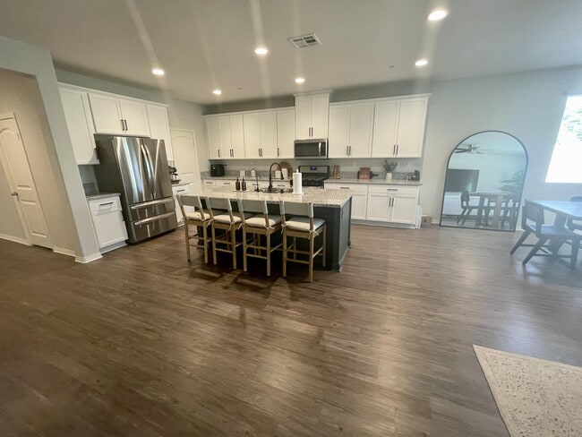 Building Photo - 24959 Bridlewood Cir