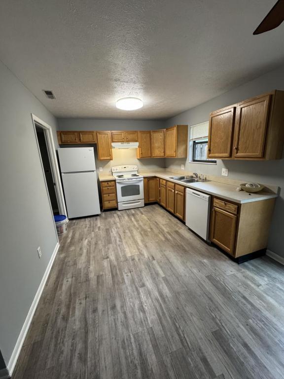 Foto principal - 72 Apple Ln