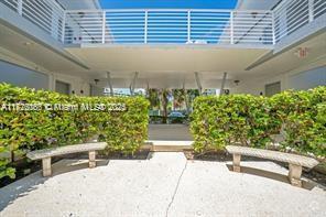 Building Photo - 10190 E Bay Harbor Dr