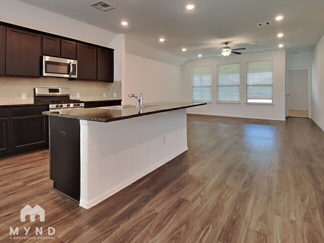 Building Photo - 5418 Tuck Trail