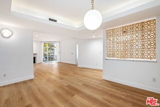 Foto del edificio - 171 N Church Ln