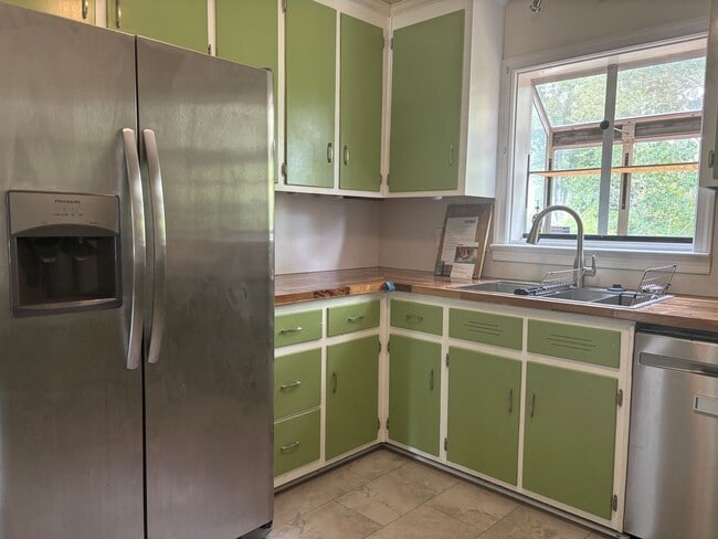 Building Photo - 4bd/2.5ba Home in Hampton