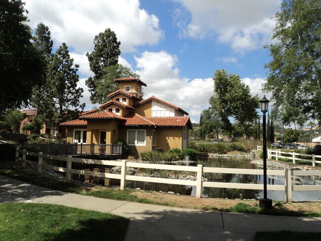 Foto del edificio - Beautifully Upgraded Condo in Rancho Bernardo