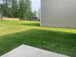 Building Photo - 710 Crystal River