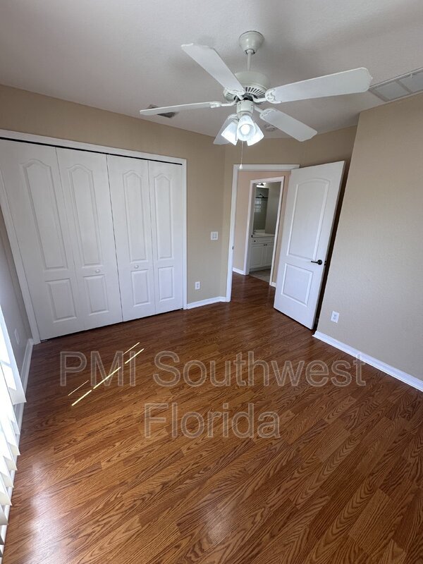 Foto del edificio - 2640 Cottage Ln