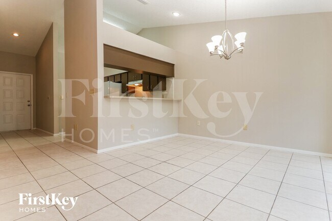 Foto del edificio - 1423 Mohrlake Dr