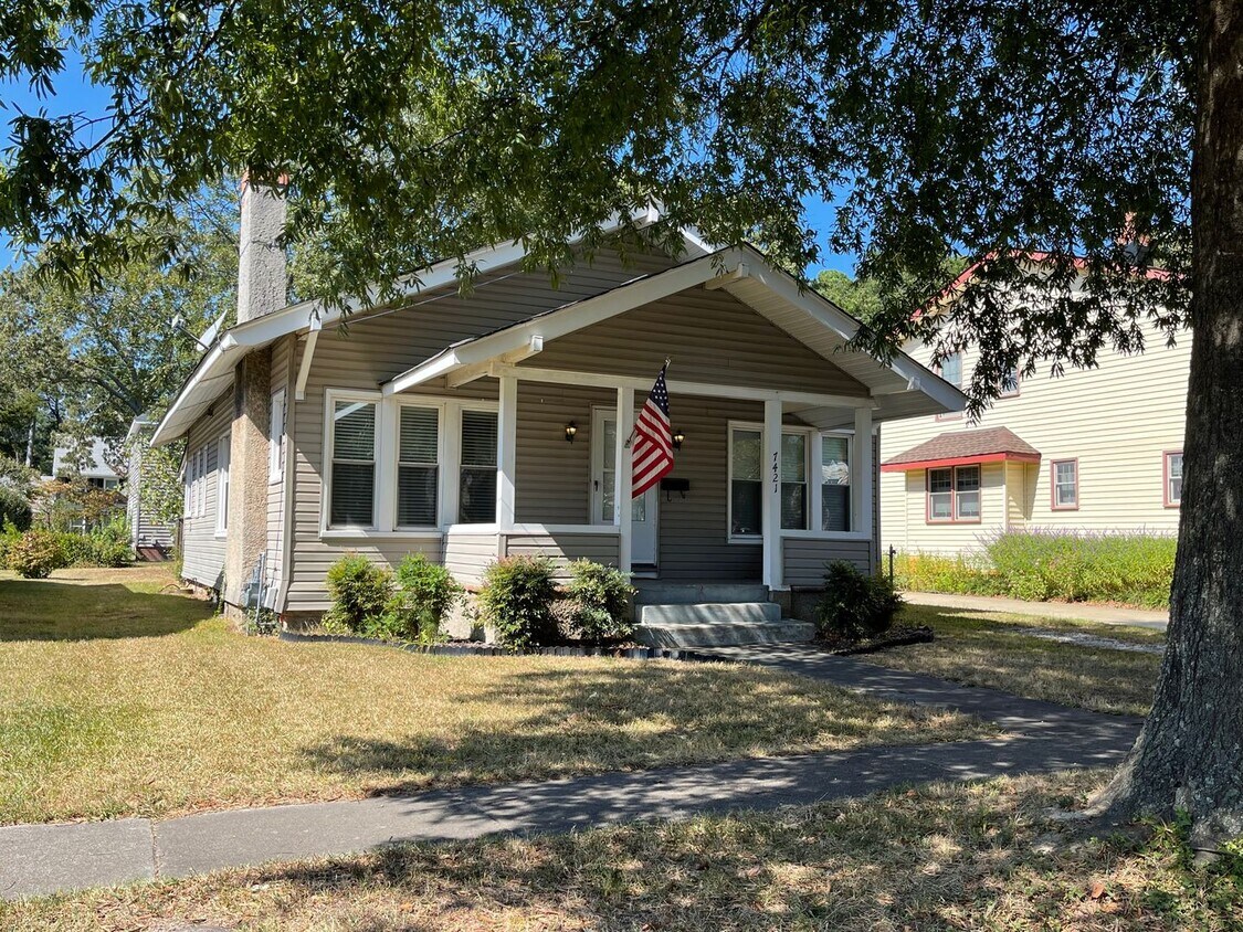 Primary Photo - Single Family Home in Riverpoint