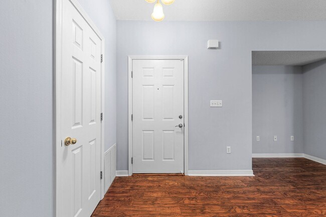 Foto del edificio - Great 1 Bedroom Unit at the Oaks!