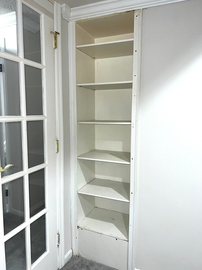 Building Photo - 5570 Hecate Ct