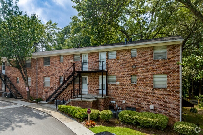 Building Photo - Donnelly Court