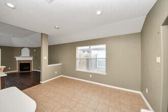 Building Photo - 24822 Diamond Run Ct