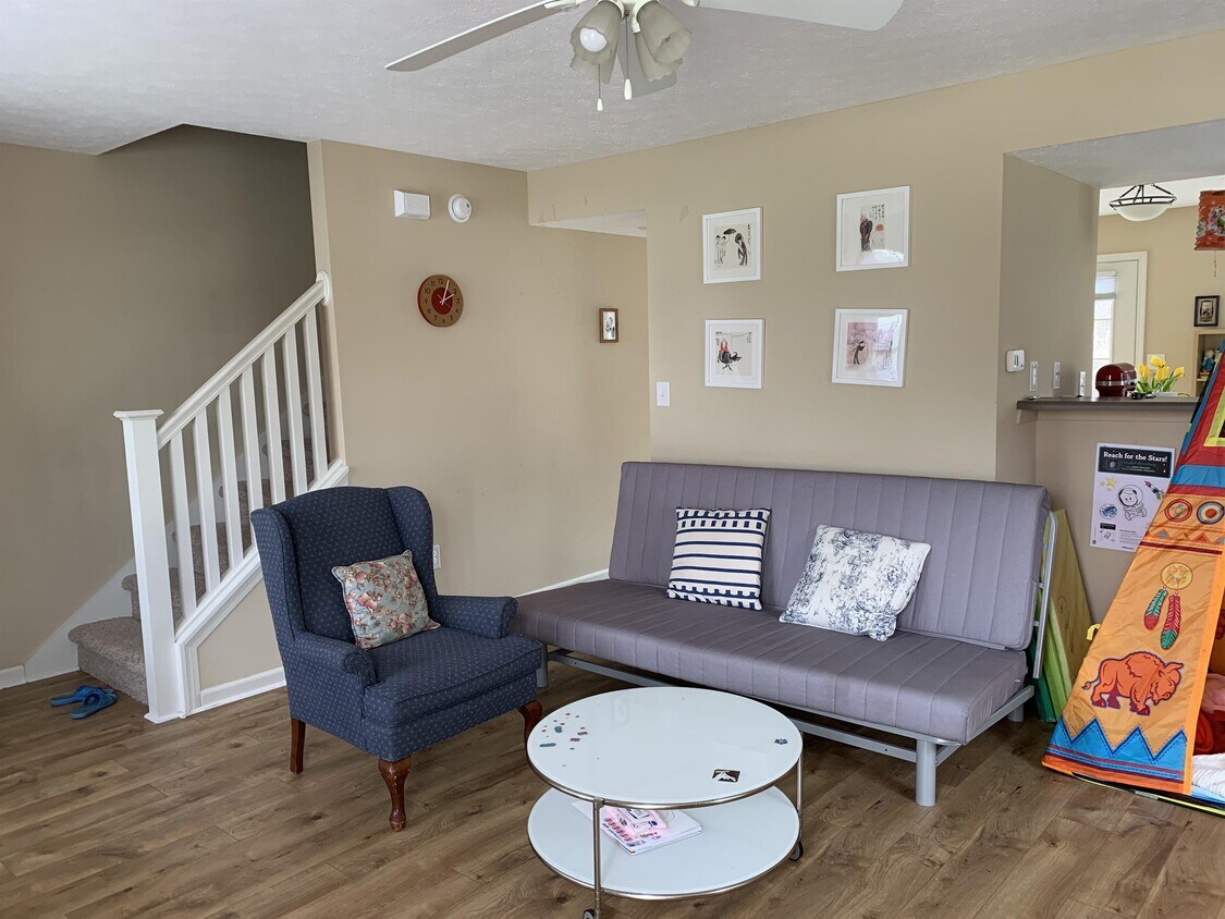 3764 E Cobble Creek Ct, Bloomington, IN 47401 Townhouse for Rent in