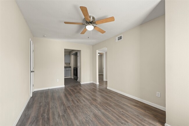 Foto del edificio - 2803 Cleburne St