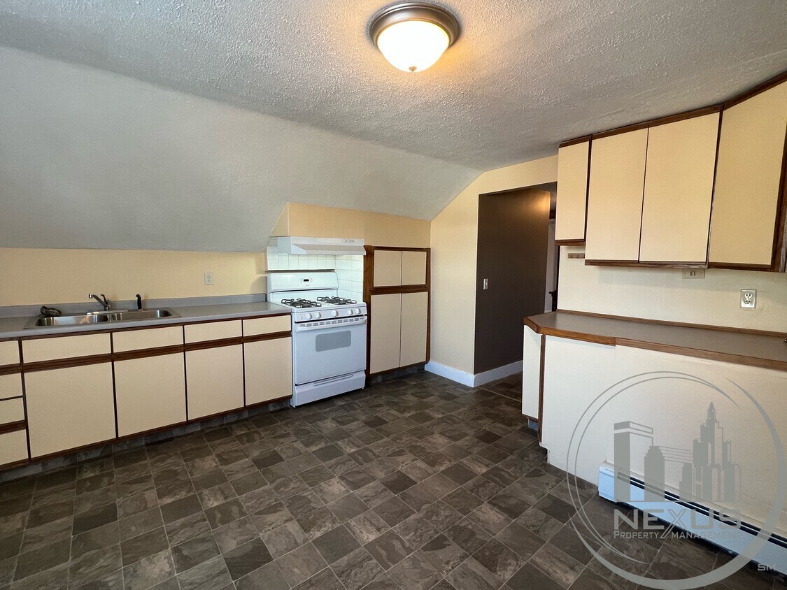 12 Railroad Ave Unit 3, Cumberland, RI 02864 Apartments in Cumberland