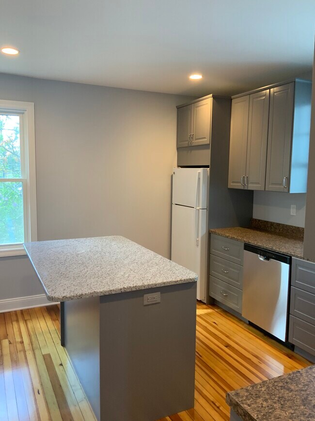 Foto del edificio - 105 Beachview Ave