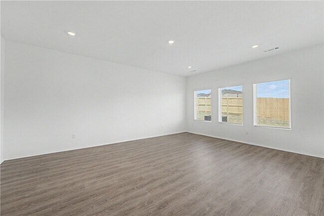 Foto del edificio - 3401 SW Endearment St