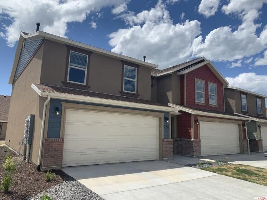 Foto principal - Spanish Fork End Unit Townhome!