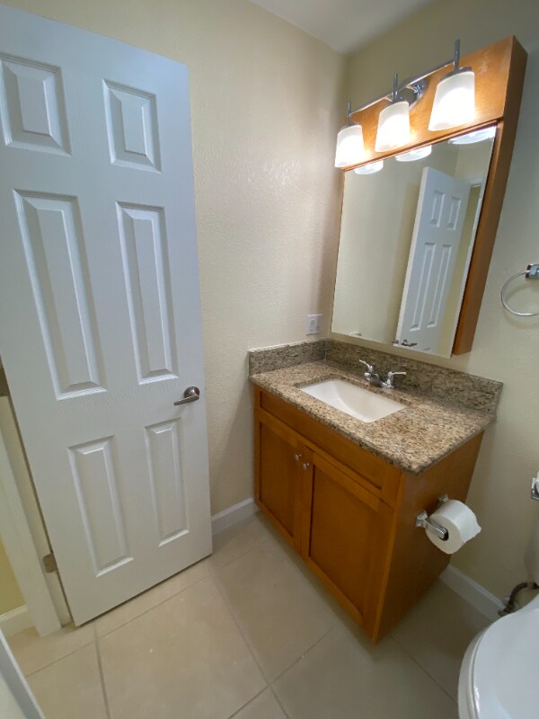 1165 Lake McGregor Dr, Fort Myers, FL 33919 Room for Rent in Fort