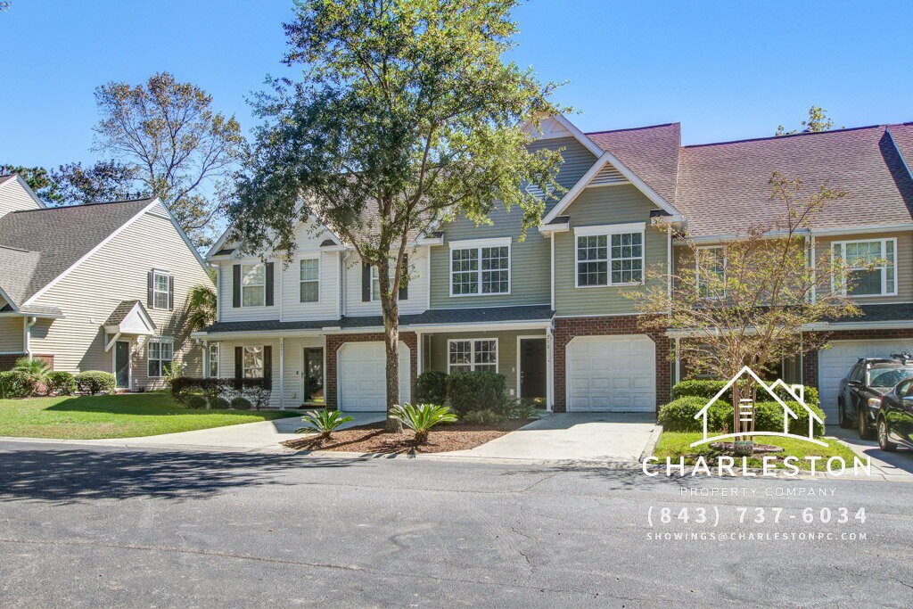 Foto principal - 230 Darcy Ave