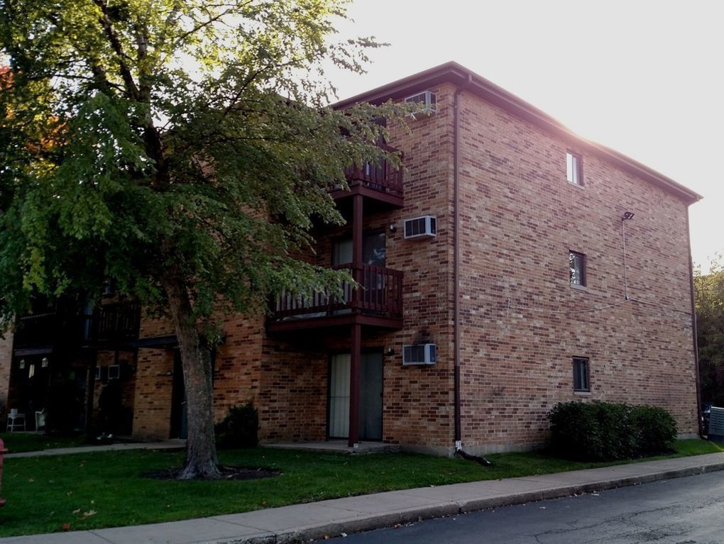 Primary Photo - 1368 Geneva Dr