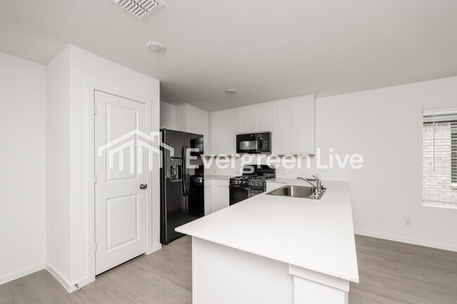 Building Photo - 1629 Sparrow Hawk Rd