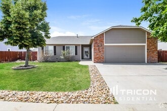 Building Photo - 305 Disc Ln
