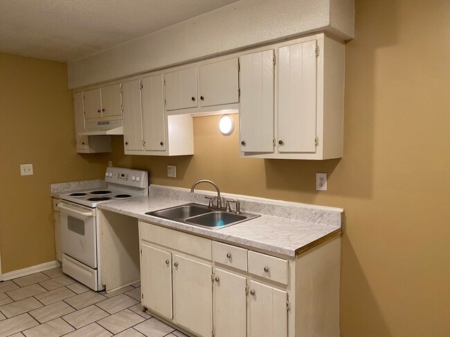 Building Photo - 36 Lennon Cove
