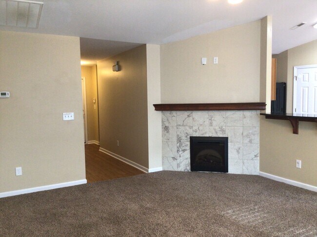 Foto del edificio - 119 Moon Shadow