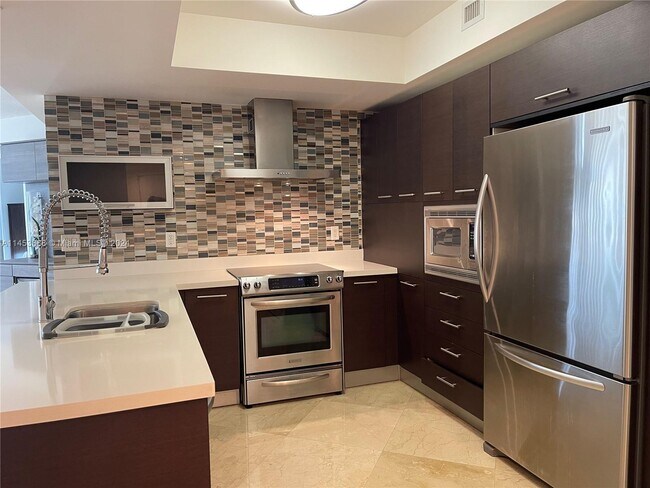 Building Photo - 250 Sunny Isles Blvd