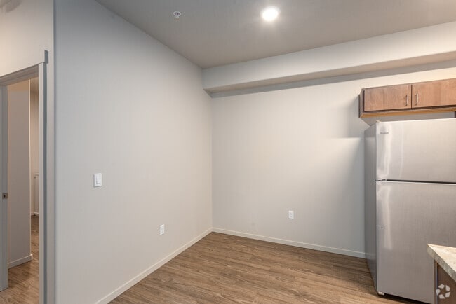 2BR, 1BA - 843SF - The Villas at Carrington