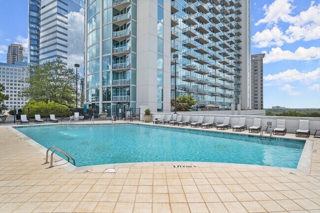 Foto del edificio - Upgraded Studio Condo in Buckhead