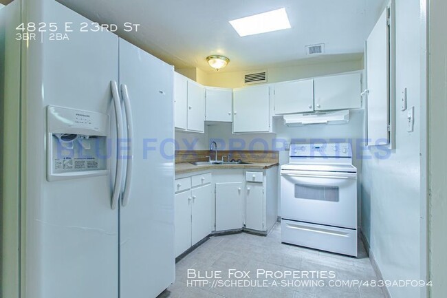 Building Photo - 3 bedroom home in Mayfair neighborhood!