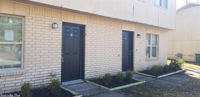 Foto del edificio - 9409 Lew Cir