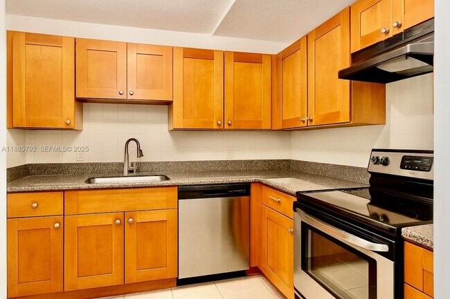 Foto del edificio - 4848 NW 24th Ct