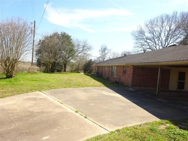 Building Photo - 9093 Buller Rd