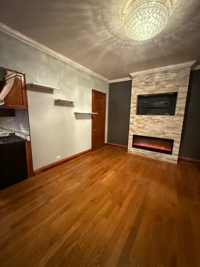 Foto del edificio - 5300 S Shore Dr