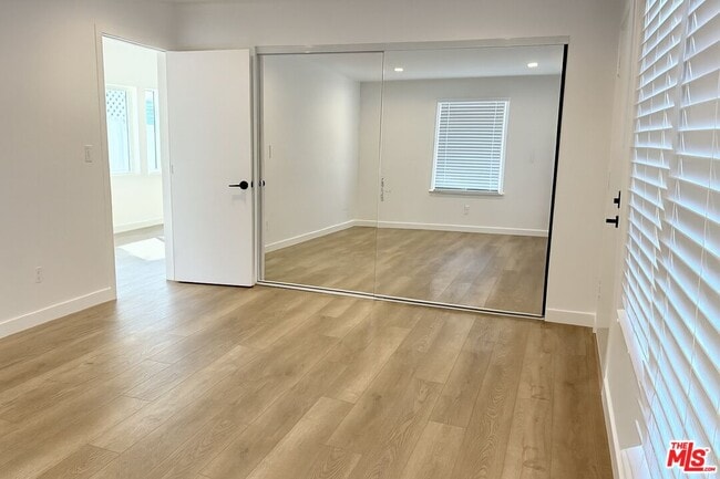 Foto del edificio - 5910 Wilbur Ave