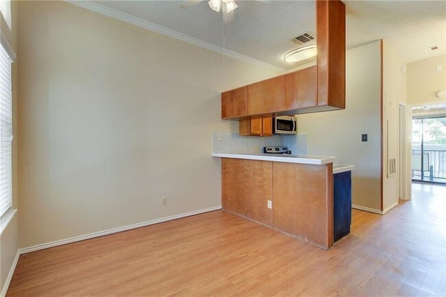 Building Photo - 2802 Nueces St