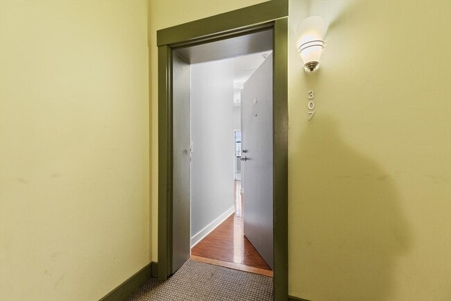 Foto del edificio - 72 Ashland St