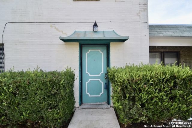 Foto del edificio - 8731 TRADEWIND DR